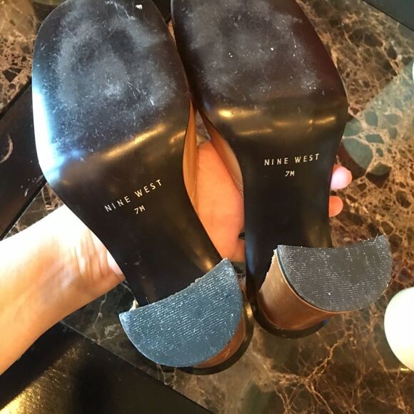 GORGEOUS BROWN Block Heels - Picture 6 of 8